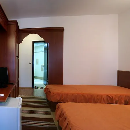 Alexandrov's Houses 3*