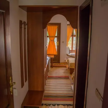 Къща за гости александрови къщи