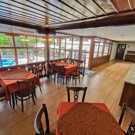 Къща за гости александрови къщи